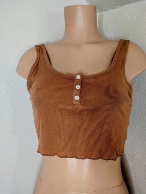 American Eagle Ribbed Henley Cropped Tank Top - Size Medium